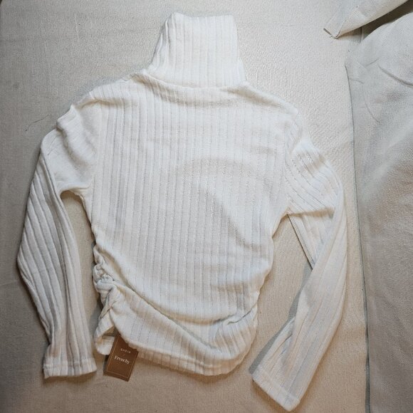 Shein Frenchy Turtle Neck Ribbed Knit Sweater - Size M - Picture 3 of 7